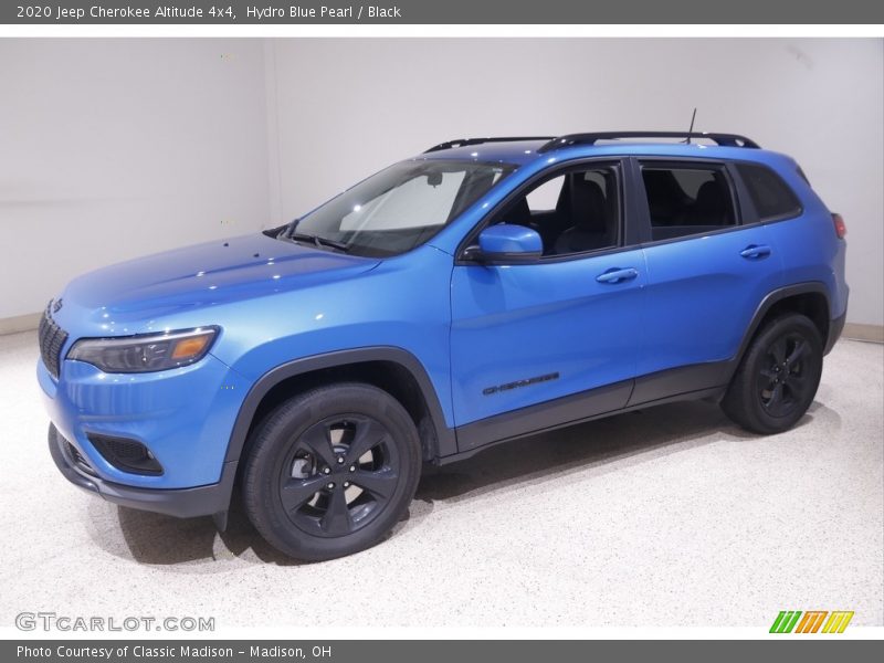 Hydro Blue Pearl / Black 2020 Jeep Cherokee Altitude 4x4