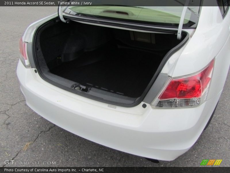 Taffeta White / Ivory 2011 Honda Accord SE Sedan