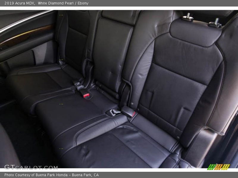 White Diamond Pearl / Ebony 2019 Acura MDX