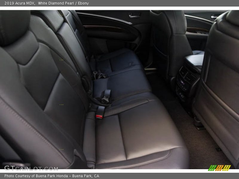 White Diamond Pearl / Ebony 2019 Acura MDX