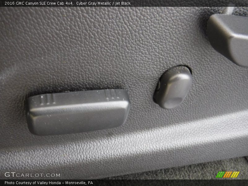 Cyber Gray Metallic / Jet Black 2016 GMC Canyon SLE Crew Cab 4x4