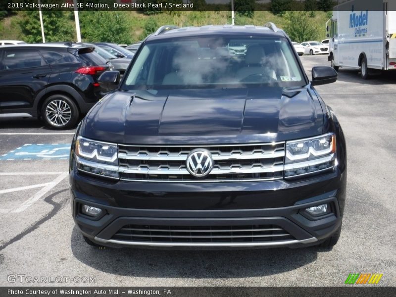 Deep Black Pearl / Shetland 2018 Volkswagen Atlas SE 4Motion