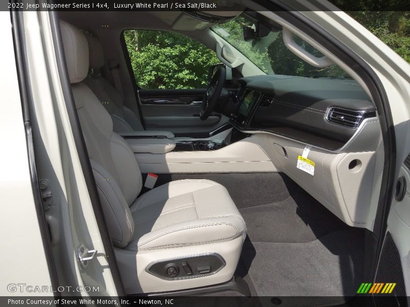 Front Seat of 2022 Wagoneer Series I 4x4