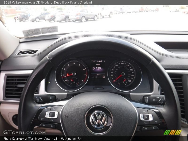 Deep Black Pearl / Shetland 2018 Volkswagen Atlas SE 4Motion