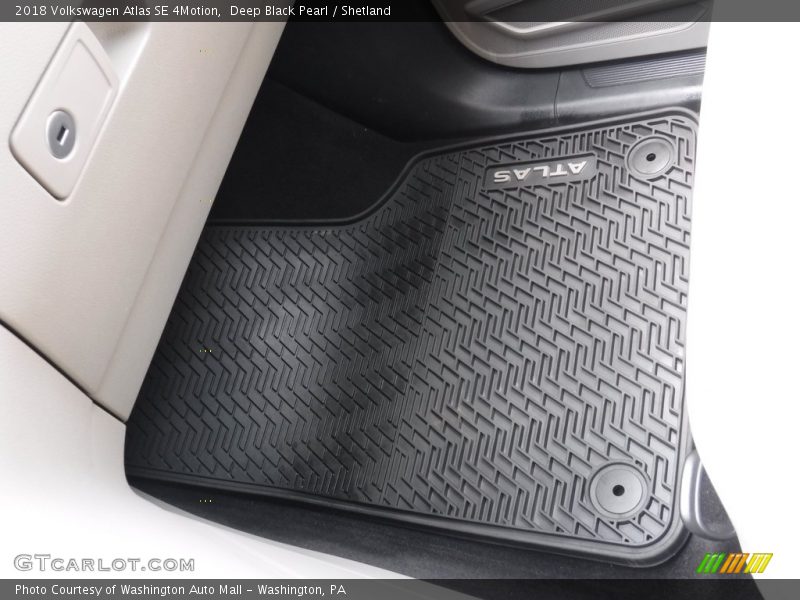 Deep Black Pearl / Shetland 2018 Volkswagen Atlas SE 4Motion
