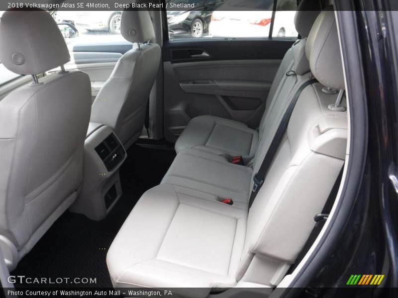 Deep Black Pearl / Shetland 2018 Volkswagen Atlas SE 4Motion