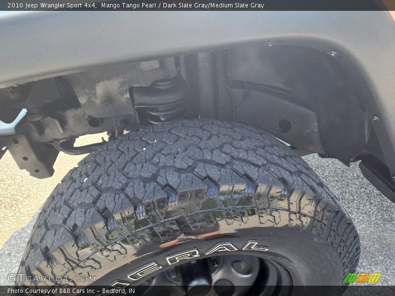 Mango Tango Pearl / Dark Slate Gray/Medium Slate Gray 2010 Jeep Wrangler Sport 4x4