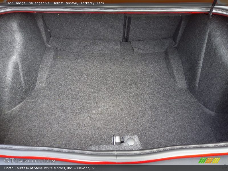  2022 Challenger SRT Hellcat Redeye Trunk