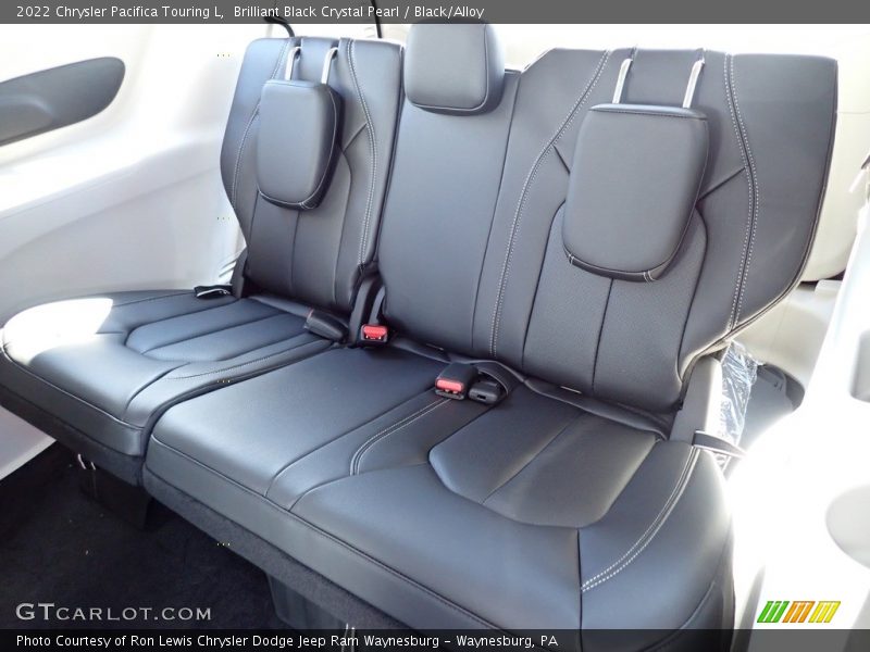Brilliant Black Crystal Pearl / Black/Alloy 2022 Chrysler Pacifica Touring L