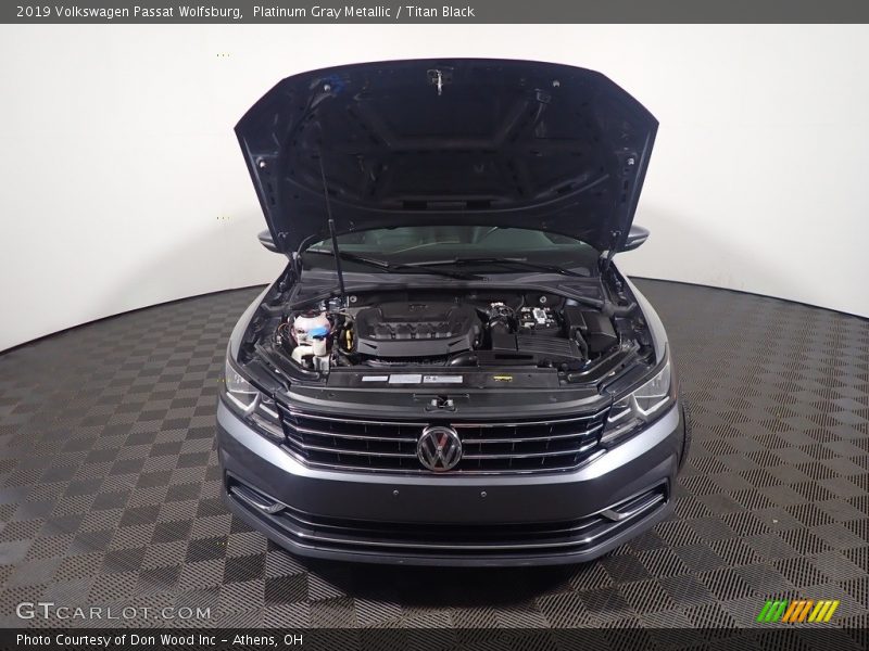 Platinum Gray Metallic / Titan Black 2019 Volkswagen Passat Wolfsburg