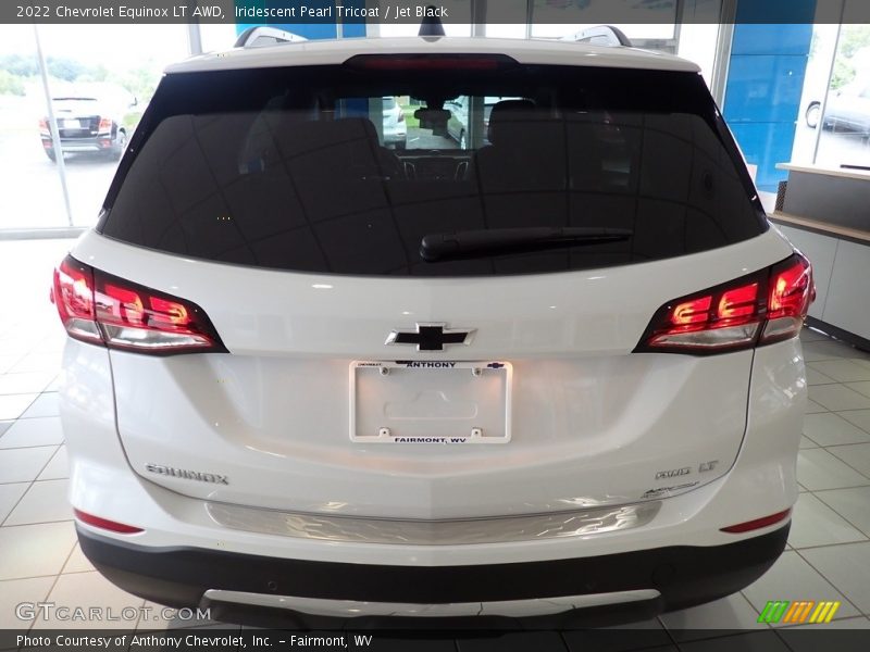 Iridescent Pearl Tricoat / Jet Black 2022 Chevrolet Equinox LT AWD