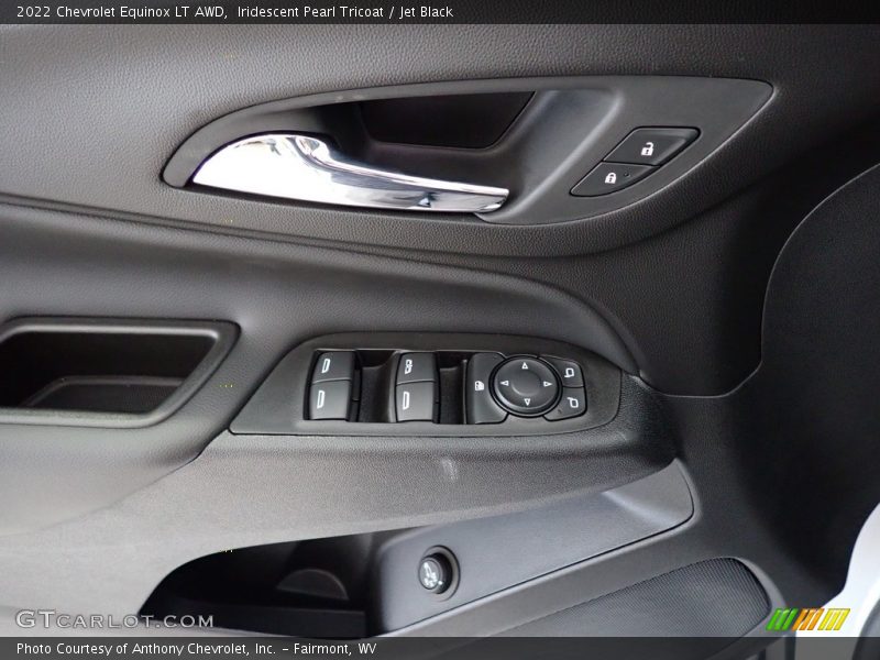 Iridescent Pearl Tricoat / Jet Black 2022 Chevrolet Equinox LT AWD
