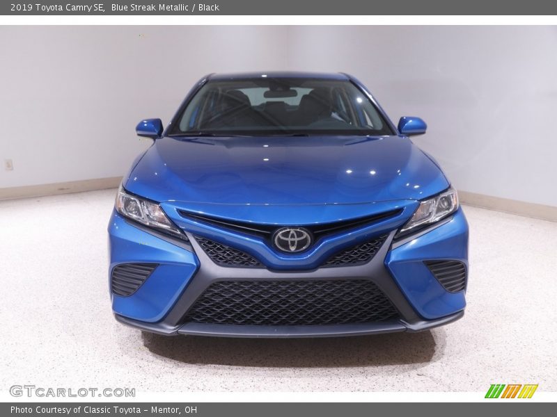 Blue Streak Metallic / Black 2019 Toyota Camry SE