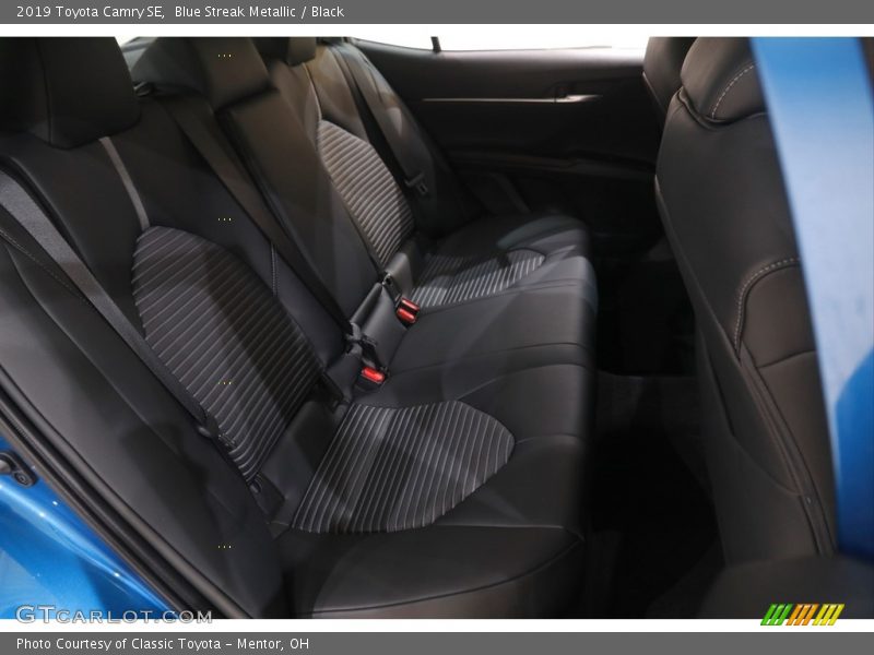 Blue Streak Metallic / Black 2019 Toyota Camry SE