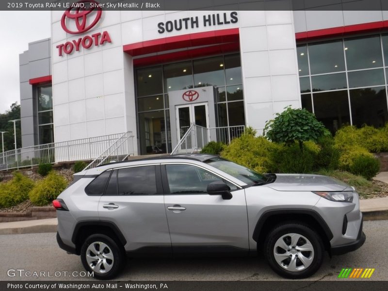 Silver Sky Metallic / Black 2019 Toyota RAV4 LE AWD