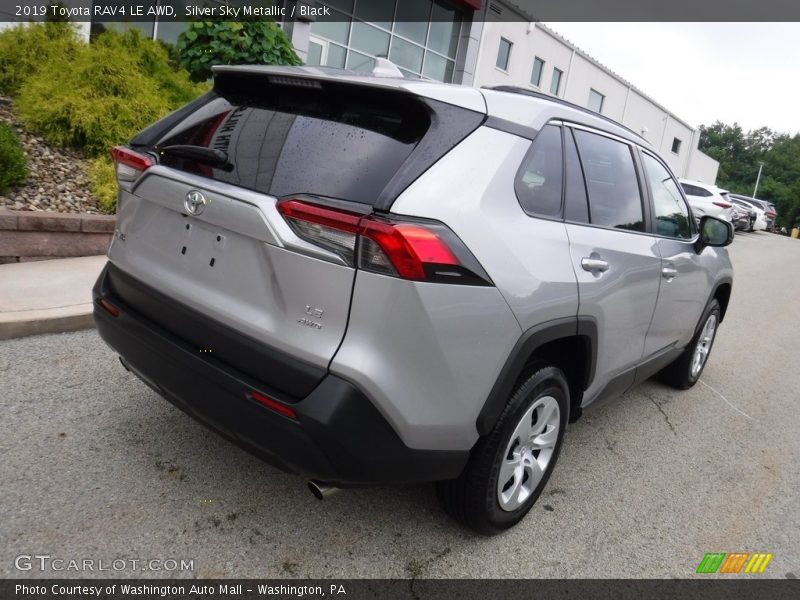 Silver Sky Metallic / Black 2019 Toyota RAV4 LE AWD