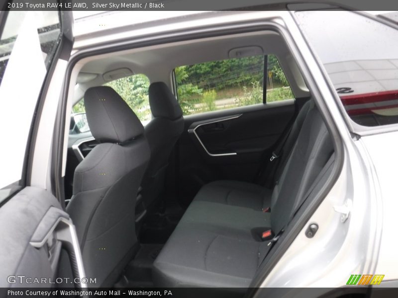Silver Sky Metallic / Black 2019 Toyota RAV4 LE AWD