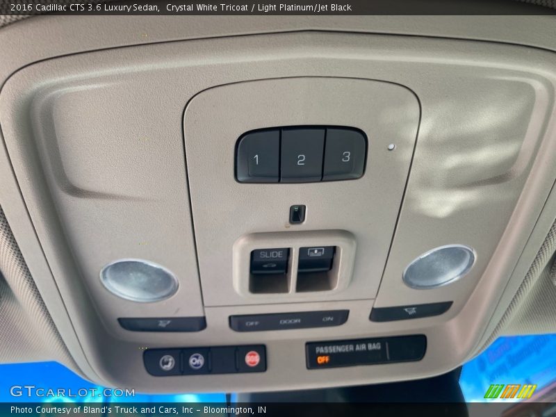 Crystal White Tricoat / Light Platinum/Jet Black 2016 Cadillac CTS 3.6 Luxury Sedan