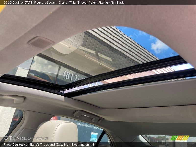 Crystal White Tricoat / Light Platinum/Jet Black 2016 Cadillac CTS 3.6 Luxury Sedan