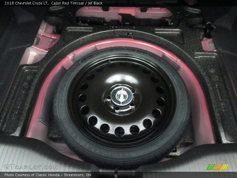 Cajun Red Tintcoat / Jet Black 2018 Chevrolet Cruze LT