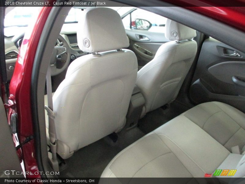 Cajun Red Tintcoat / Jet Black 2018 Chevrolet Cruze LT
