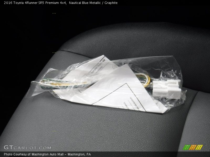 Nautical Blue Metallic / Graphite 2016 Toyota 4Runner SR5 Premium 4x4