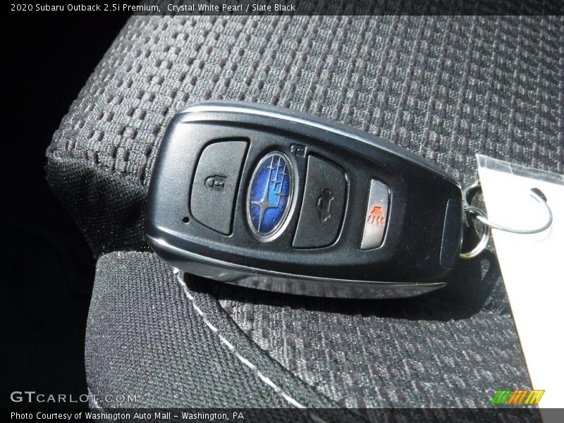 Crystal White Pearl / Slate Black 2020 Subaru Outback 2.5i Premium