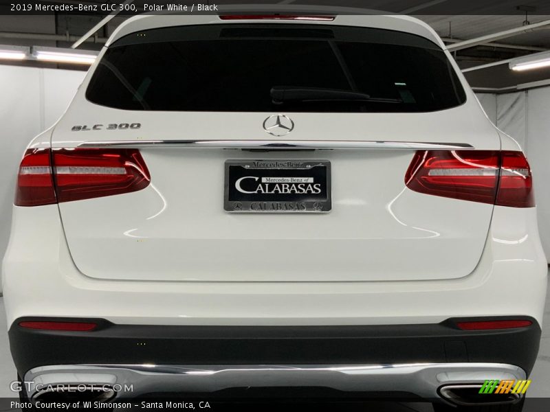 Polar White / Black 2019 Mercedes-Benz GLC 300