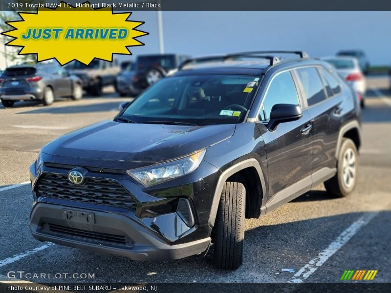 Midnight Black Metallic / Black 2019 Toyota RAV4 LE