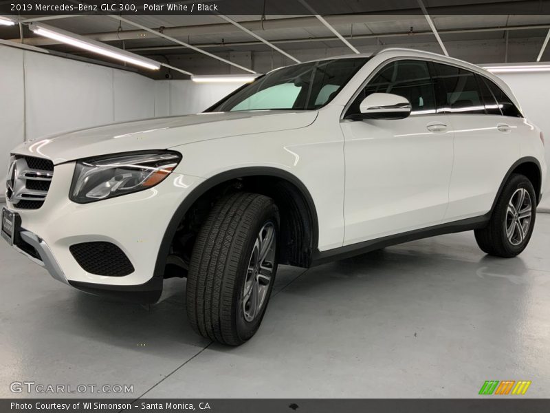 Polar White / Black 2019 Mercedes-Benz GLC 300