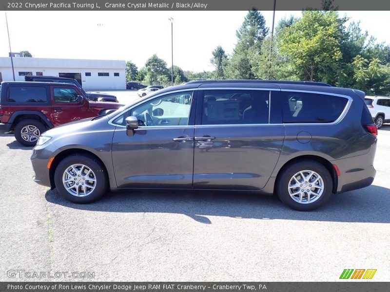 Granite Crystal Metallic / Black/Alloy 2022 Chrysler Pacifica Touring L