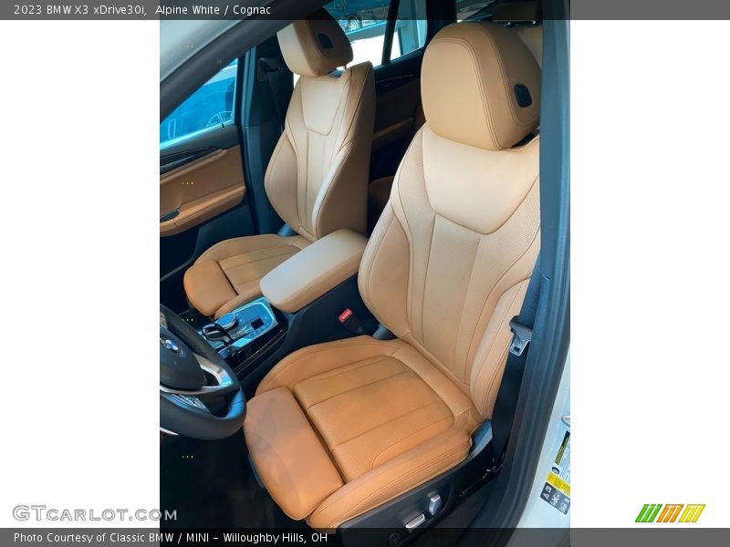 Front Seat of 2023 X3 xDrive30i