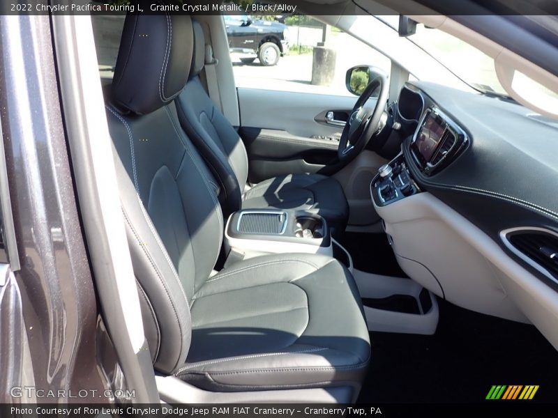 Granite Crystal Metallic / Black/Alloy 2022 Chrysler Pacifica Touring L