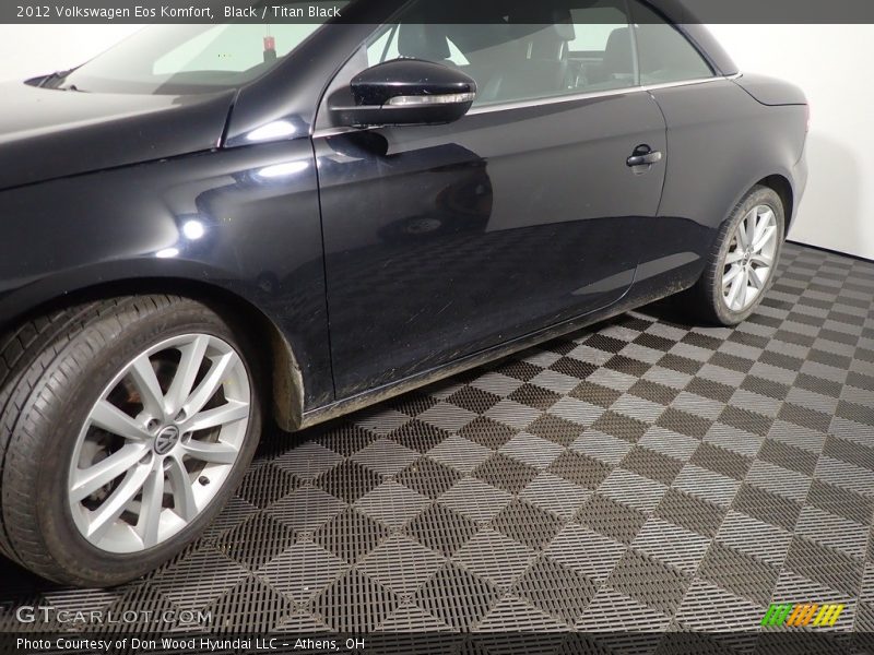 Black / Titan Black 2012 Volkswagen Eos Komfort