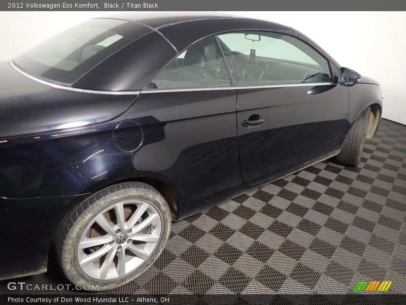 Black / Titan Black 2012 Volkswagen Eos Komfort