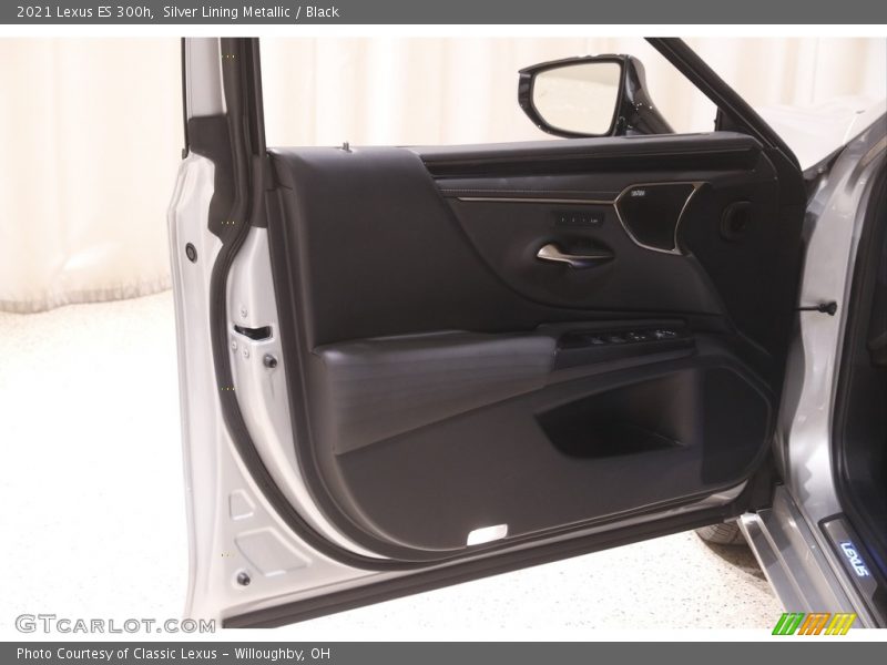 Silver Lining Metallic / Black 2021 Lexus ES 300h