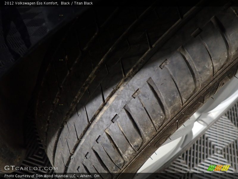 Black / Titan Black 2012 Volkswagen Eos Komfort