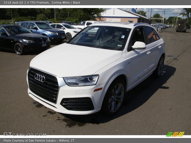 Cortina White / Black 2018 Audi Q3 2.0 TFSI Premium
