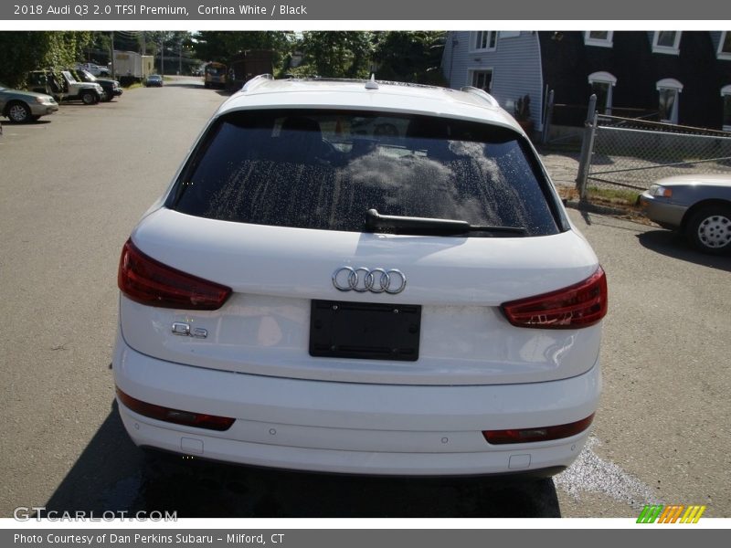 Cortina White / Black 2018 Audi Q3 2.0 TFSI Premium