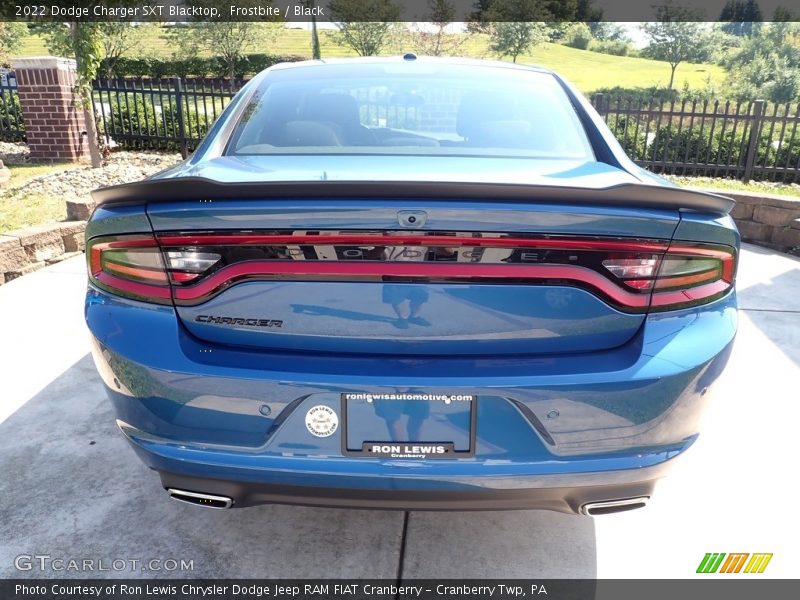 Frostbite / Black 2022 Dodge Charger SXT Blacktop