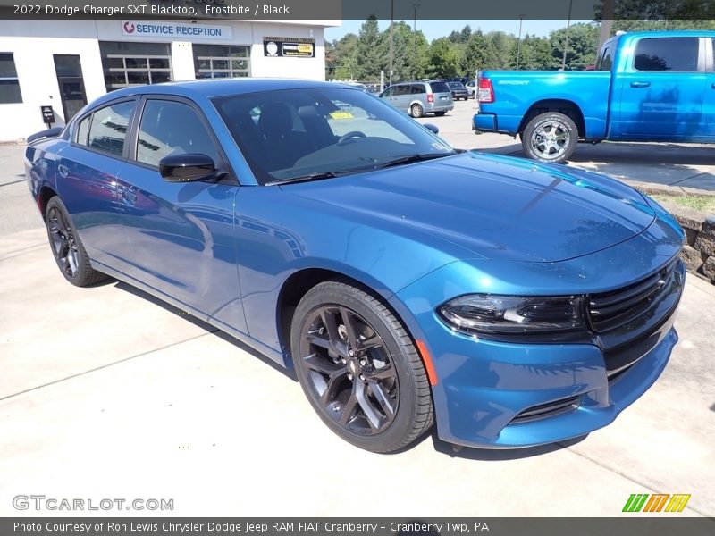 Frostbite / Black 2022 Dodge Charger SXT Blacktop