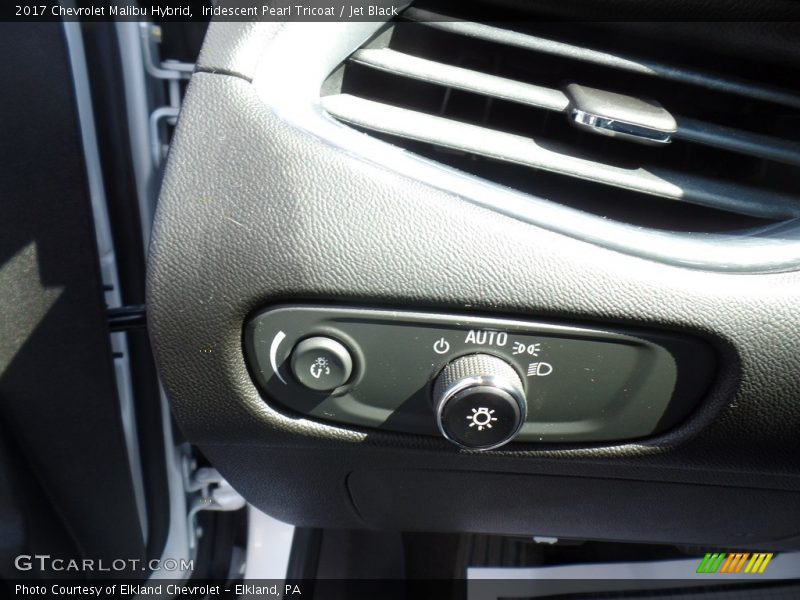 Iridescent Pearl Tricoat / Jet Black 2017 Chevrolet Malibu Hybrid