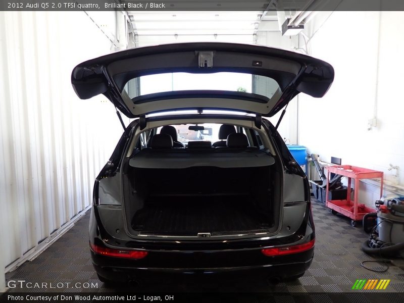 Brilliant Black / Black 2012 Audi Q5 2.0 TFSI quattro