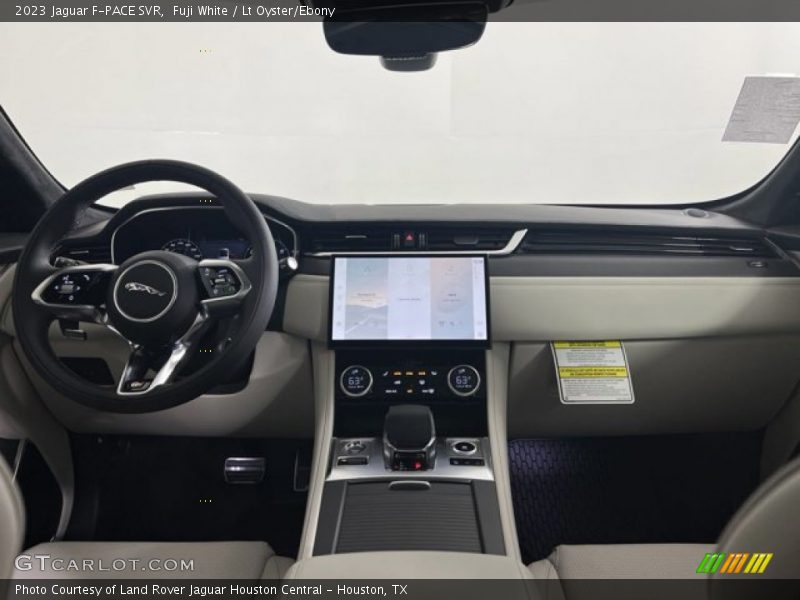 Dashboard of 2023 F-PACE SVR