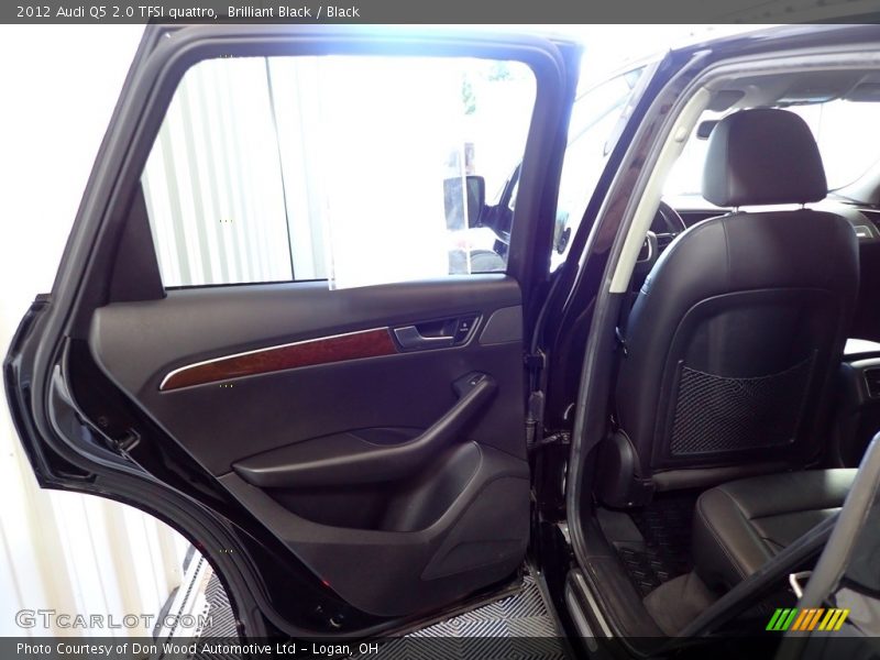 Brilliant Black / Black 2012 Audi Q5 2.0 TFSI quattro