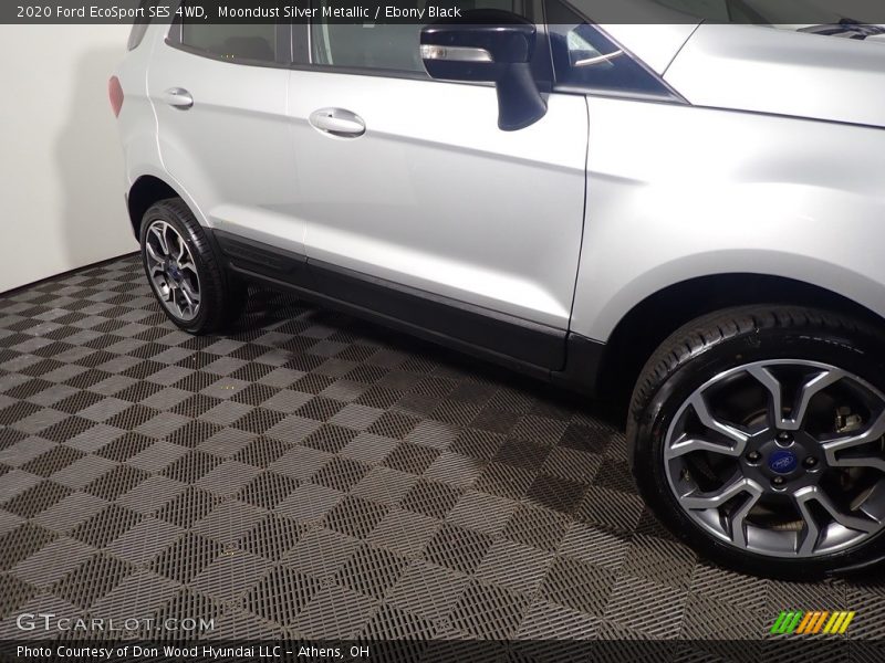 Moondust Silver Metallic / Ebony Black 2020 Ford EcoSport SES 4WD