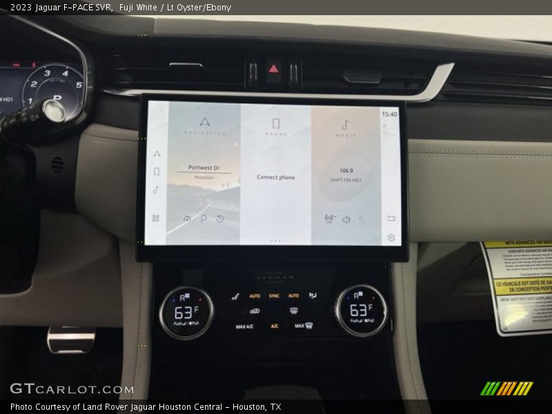 Fuji White / Lt Oyster/Ebony 2023 Jaguar F-PACE SVR
