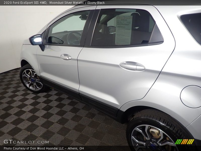 Moondust Silver Metallic / Ebony Black 2020 Ford EcoSport SES 4WD