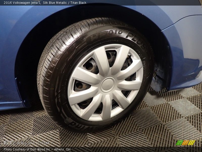 Silk Blue Metallic / Titan Black 2016 Volkswagen Jetta S