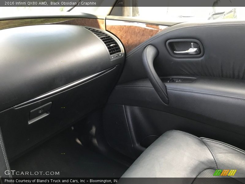 Black Obsidian / Graphite 2016 Infiniti QX80 AWD